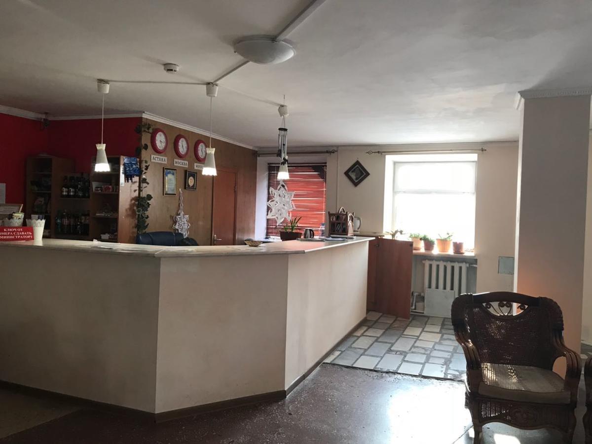 Turist Hotel Karagandy Buitenkant foto