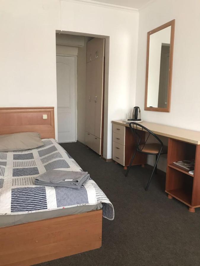 Turist Hotel Karagandy Kamer foto